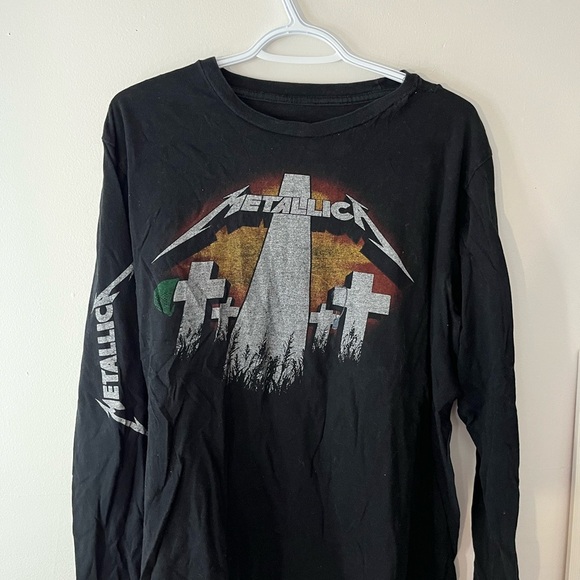 Metallica Tops - Master of Puppets Metallica Long Sleeve Graphic Tee